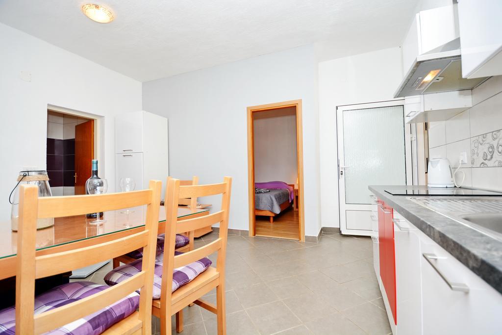 Apartments Katarina Veli Rat Zewnętrze zdjęcie